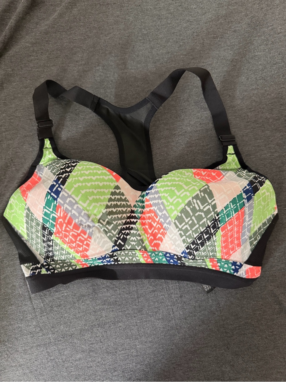 Victoria Sport Geometric Colors Sports Bra - Supportive Workout Bra